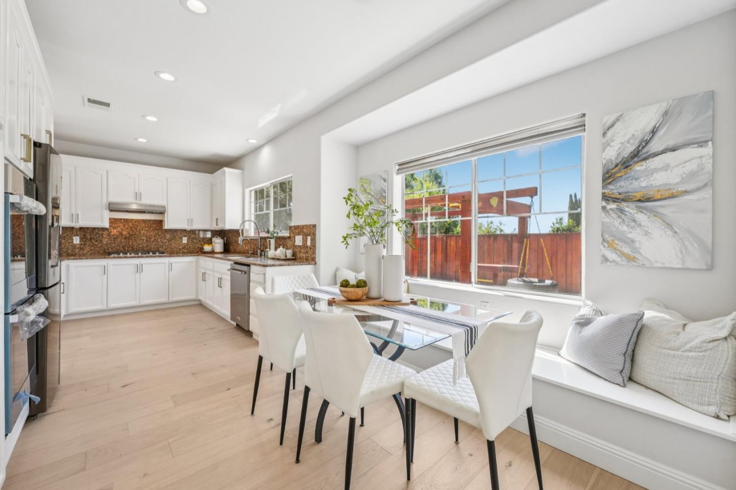 3789 Ashridge Lane