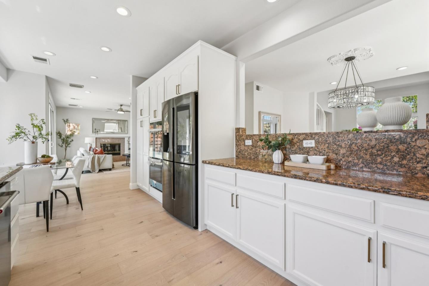3789 Ashridge Lane