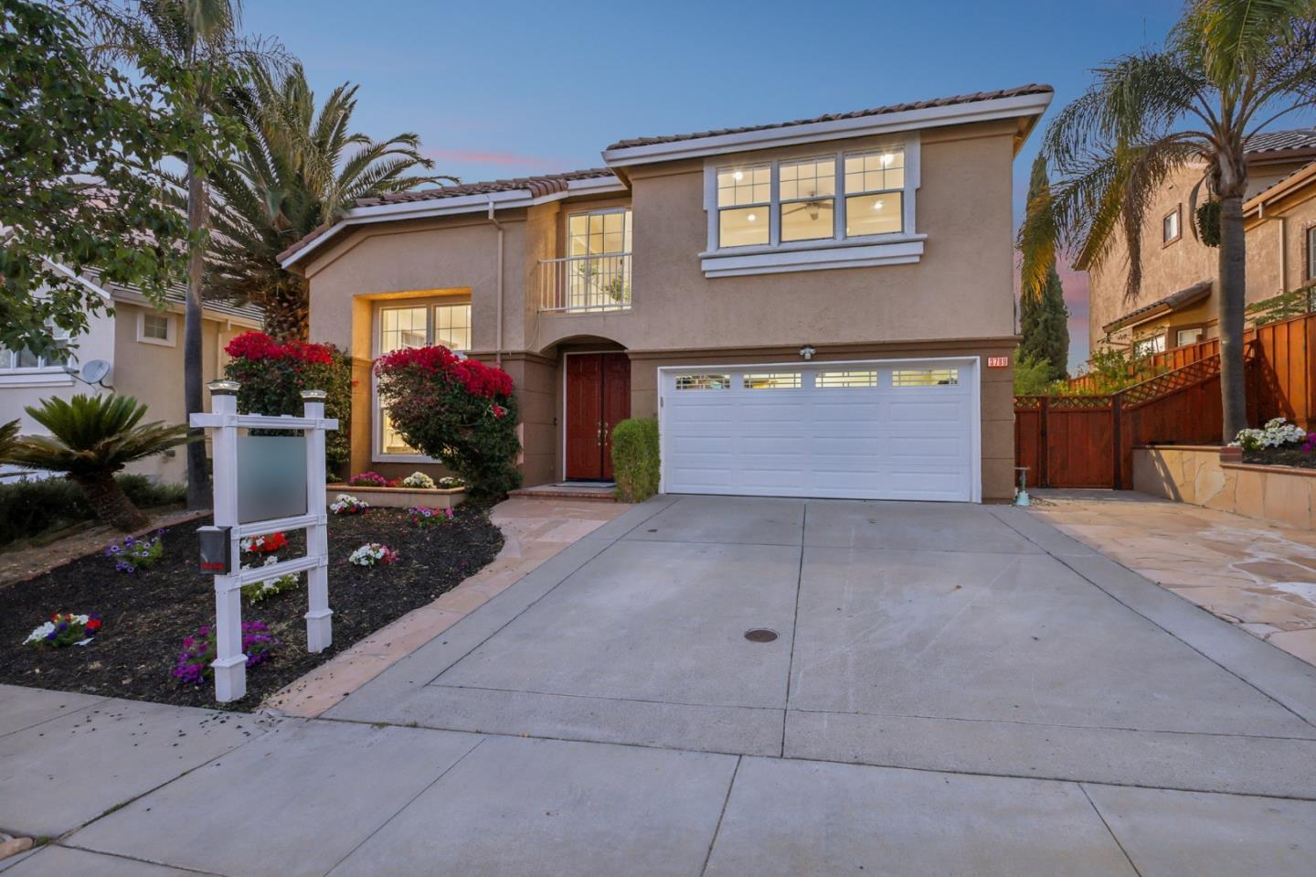 3789 Ashridge Lane