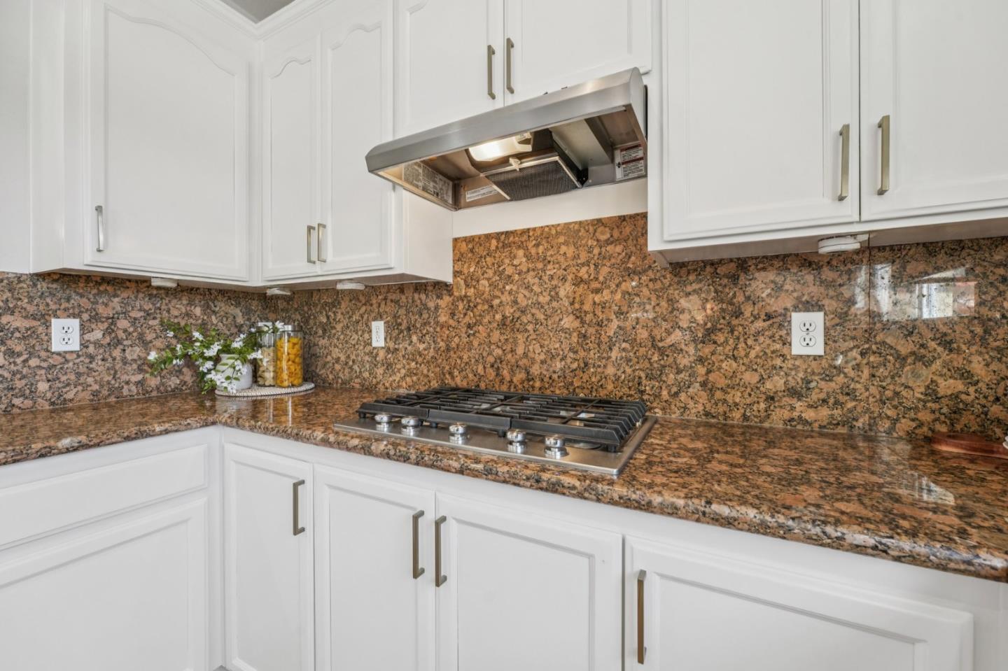 3789 Ashridge Lane