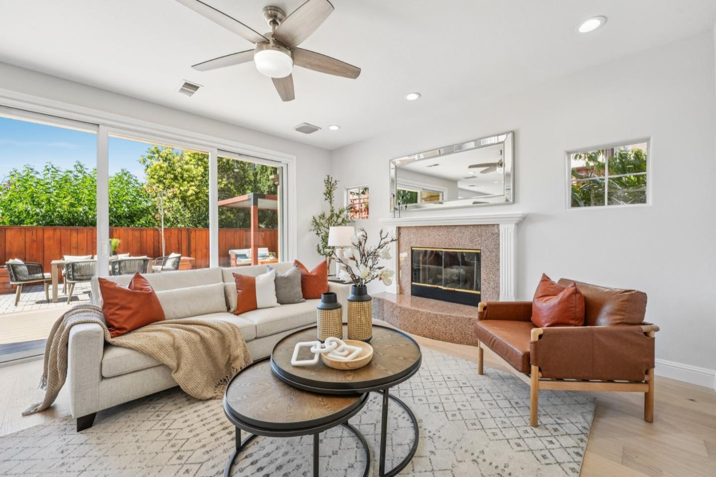3789 Ashridge Lane