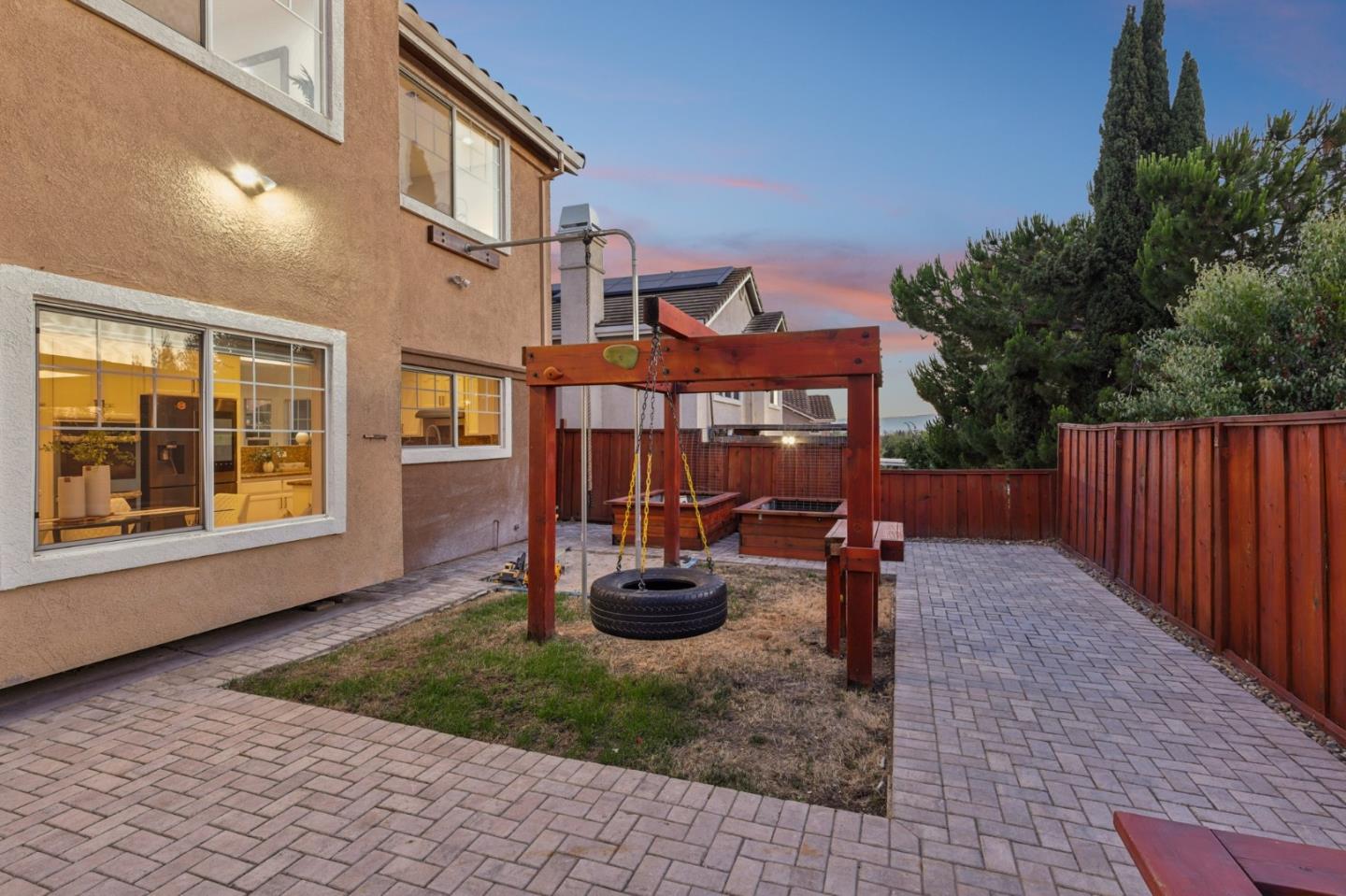 3789 Ashridge Lane