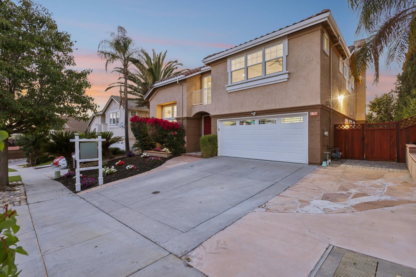 3789 Ashridge Lane