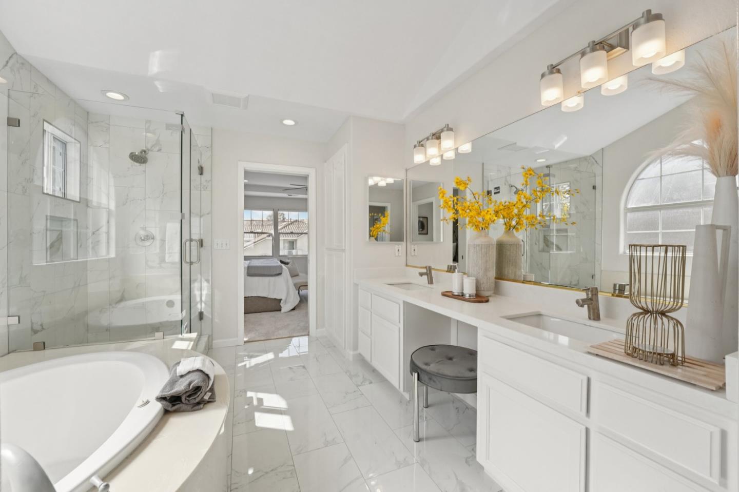 3789 Ashridge Lane