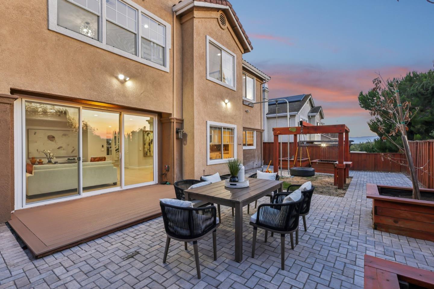 3789 Ashridge Lane