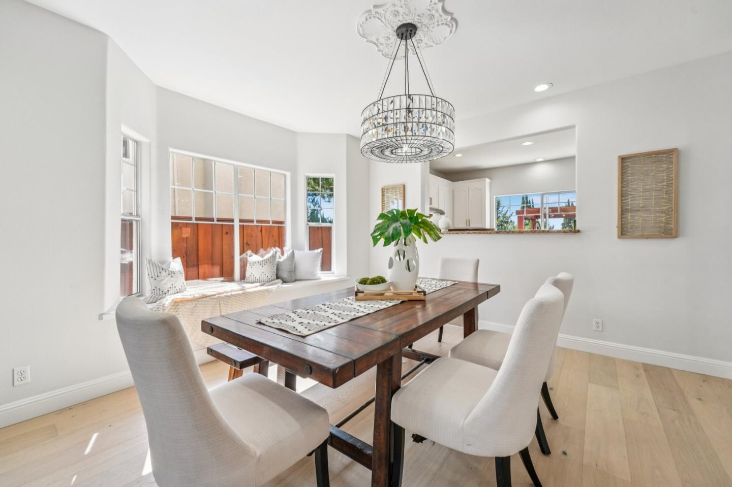 3789 Ashridge Lane