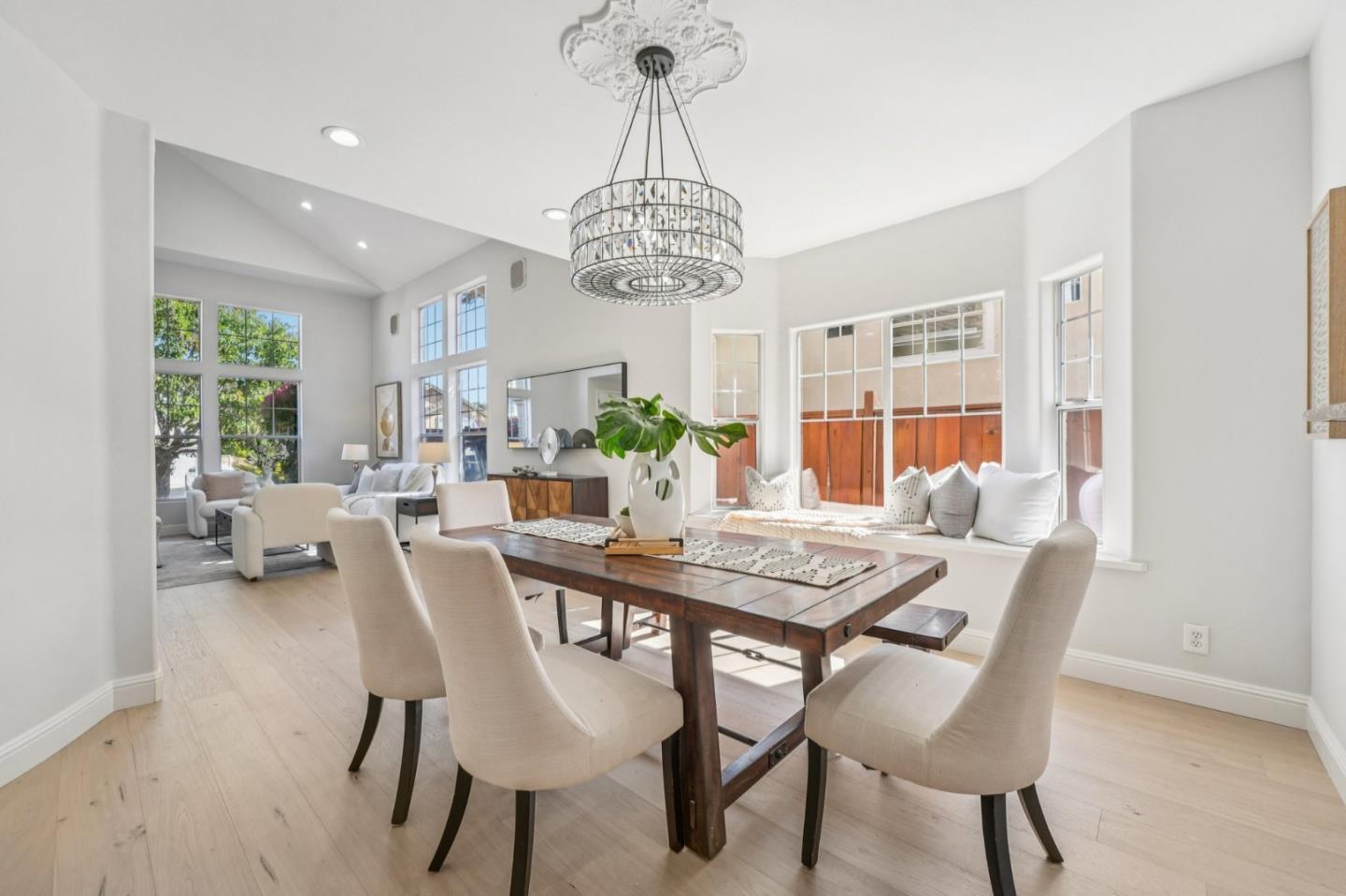 3789 Ashridge Lane