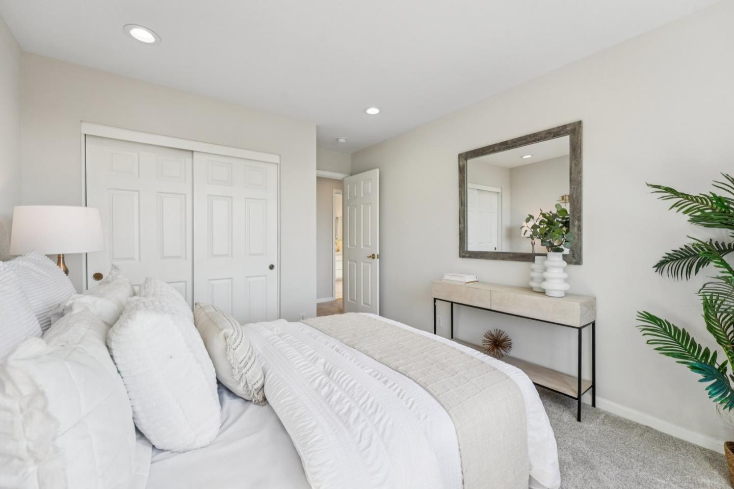 3789 Ashridge Lane