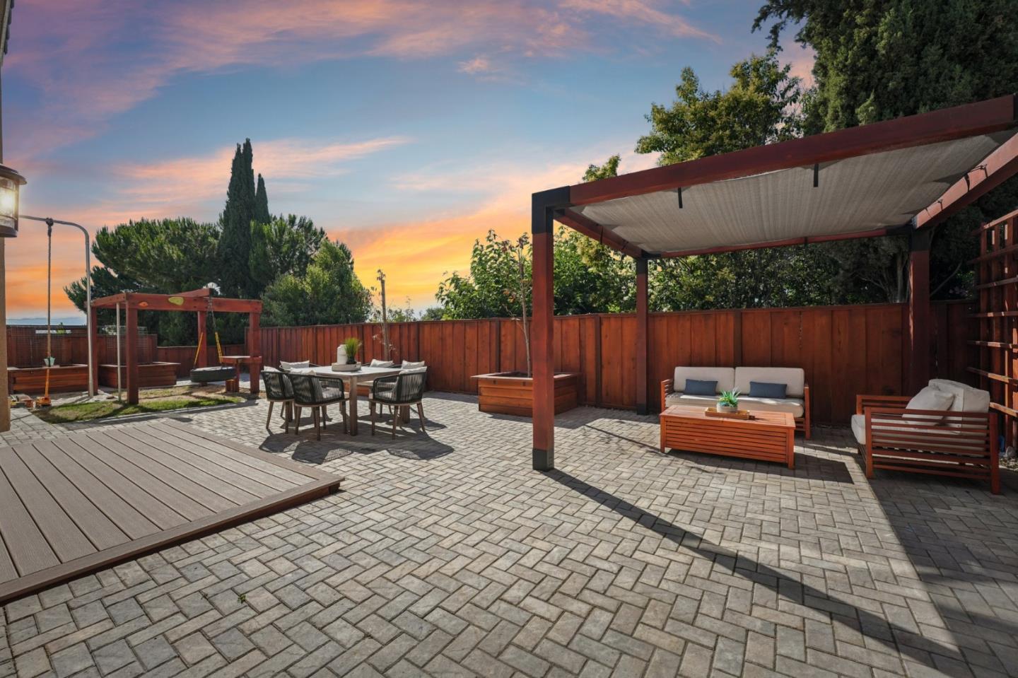3789 Ashridge Lane