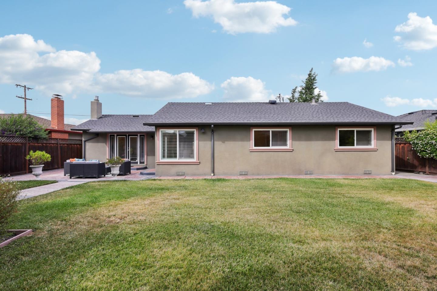 37987 Alta Drive