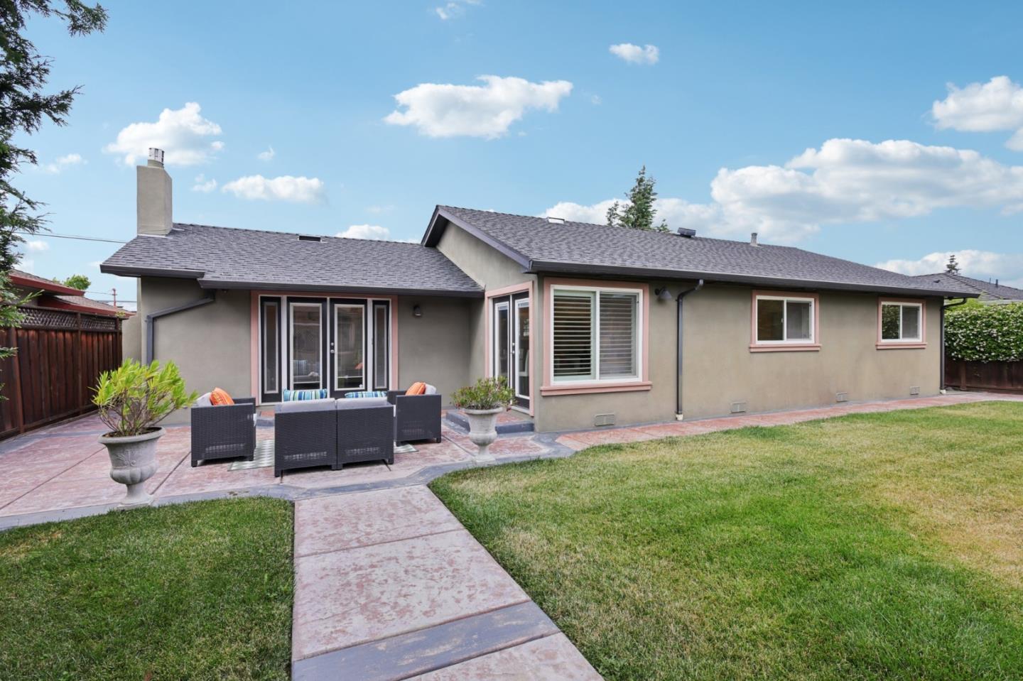 37987 Alta Drive