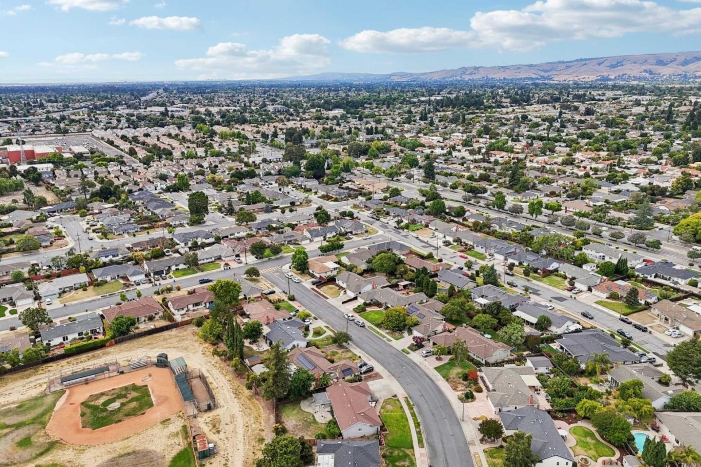 37987 Alta Drive