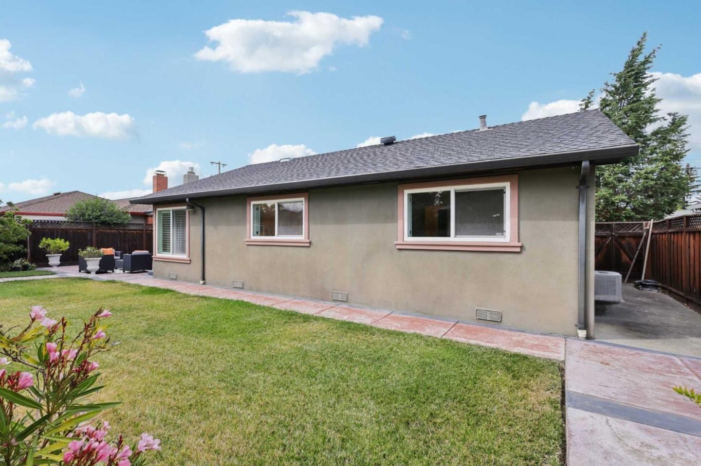 37987 Alta Drive