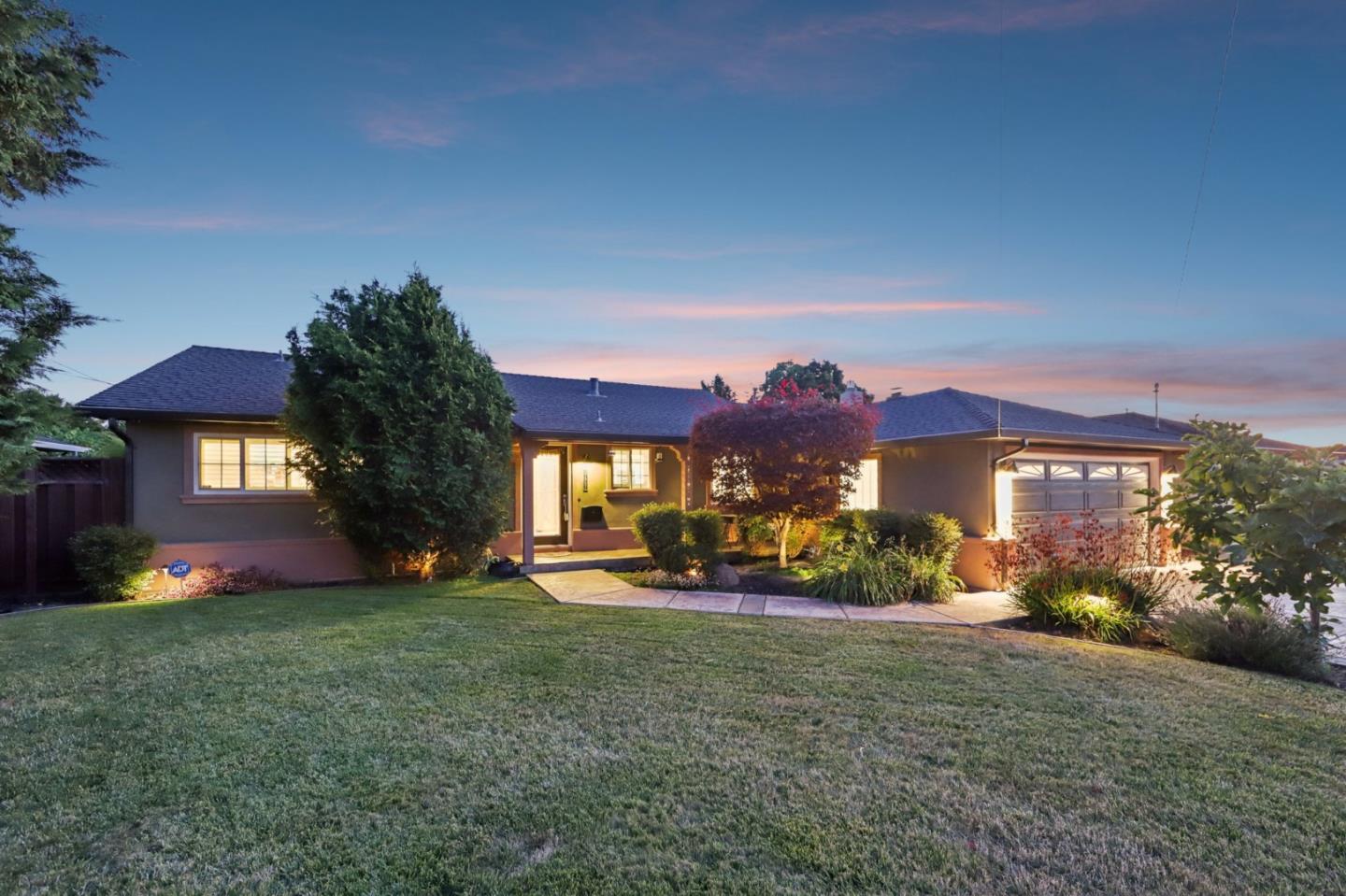37987 Alta Drive