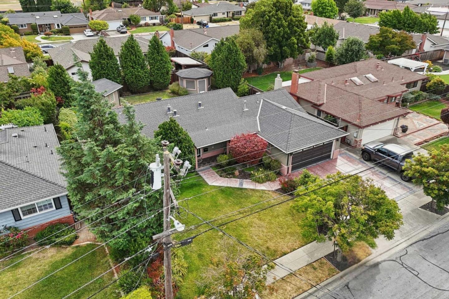 37987 Alta Drive