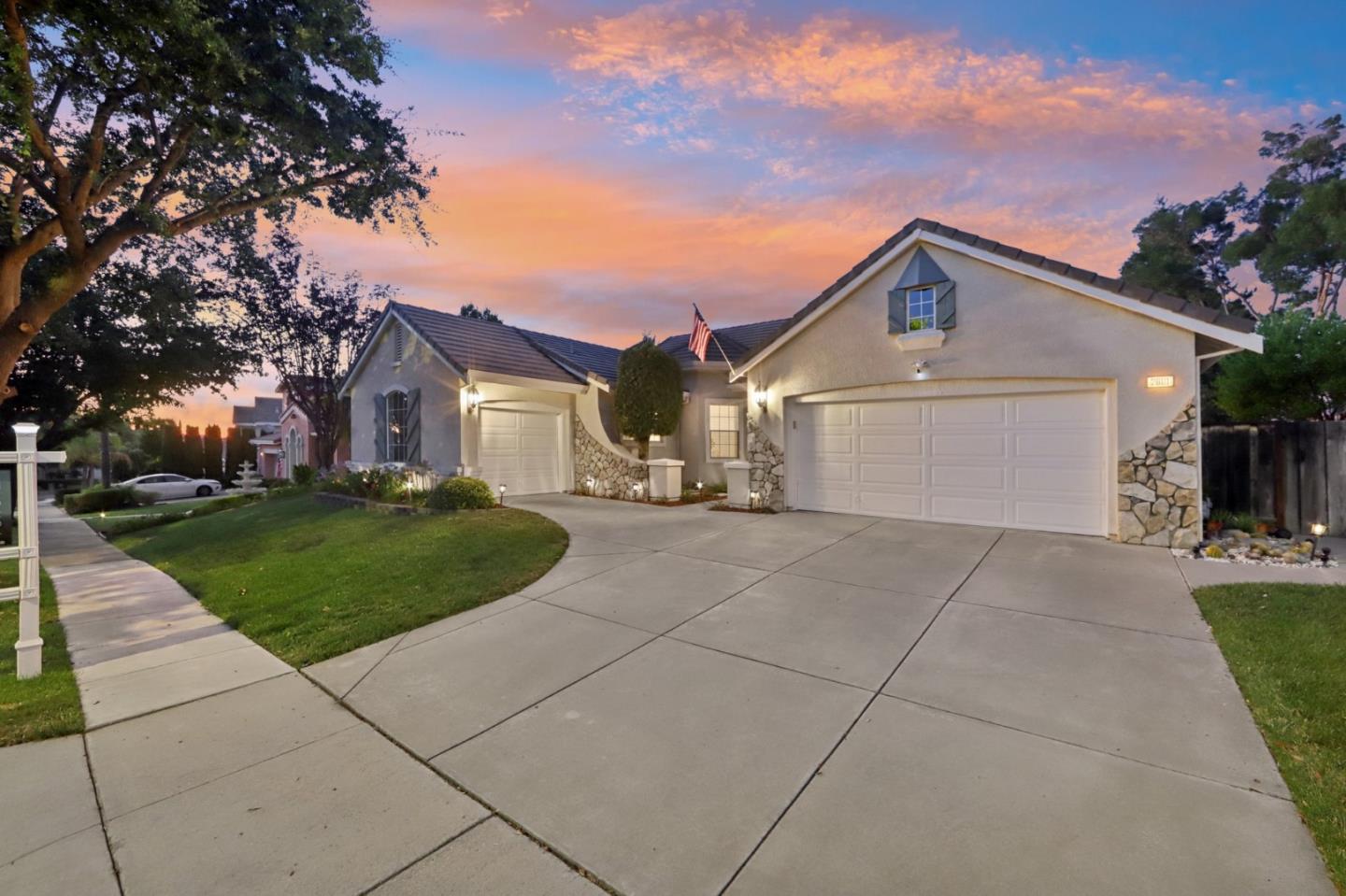 2681 Sycamore Grove Place