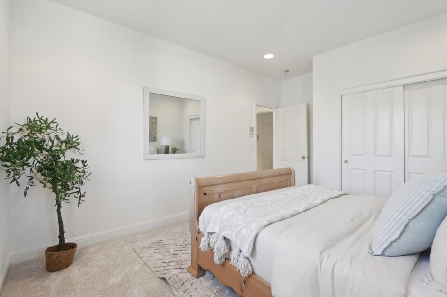 2180 Bellington Court