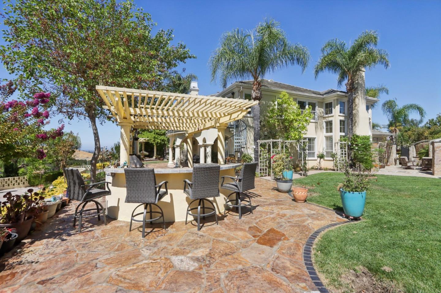 2180 Bellington Court