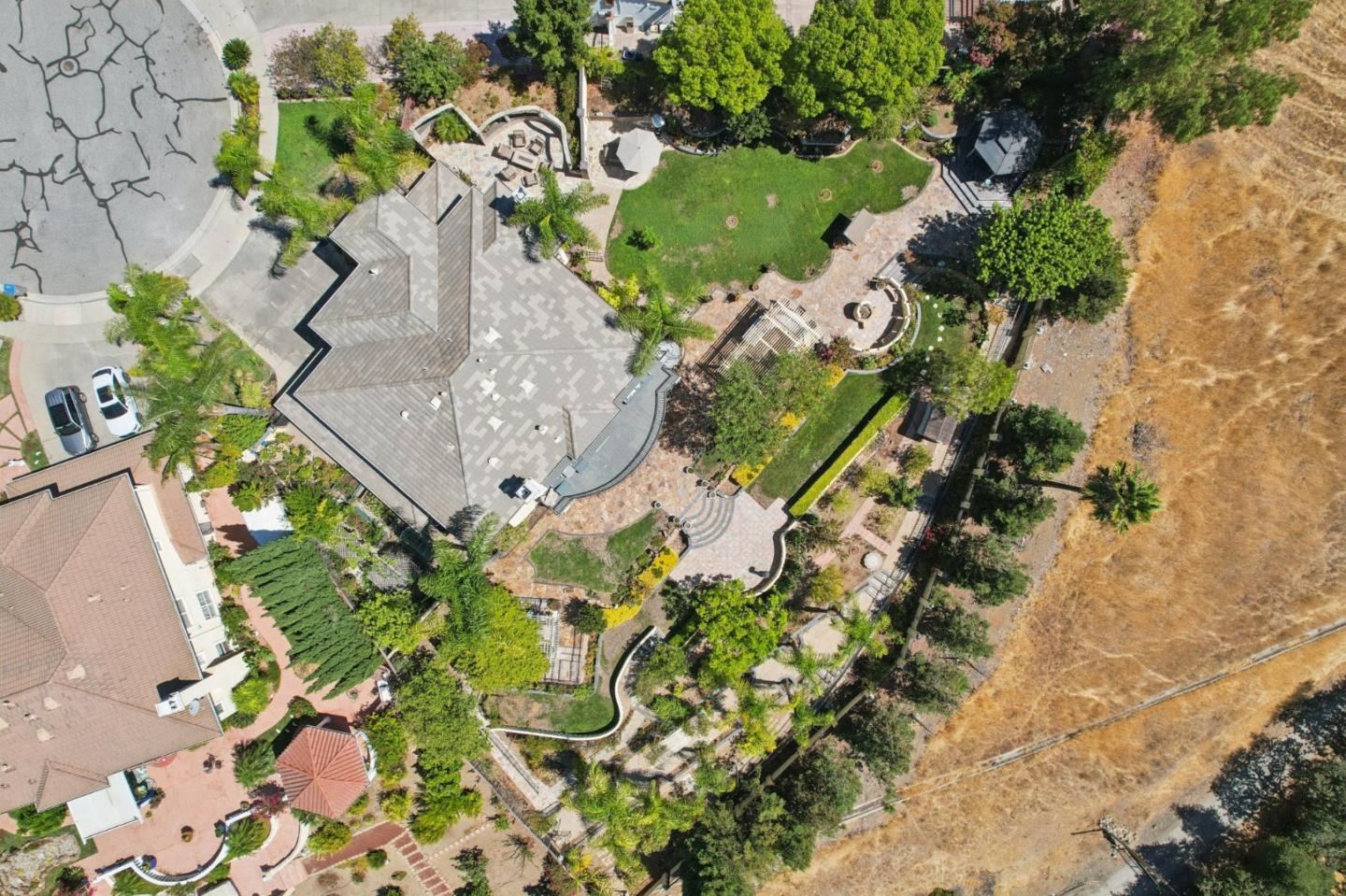 2180 Bellington Court
