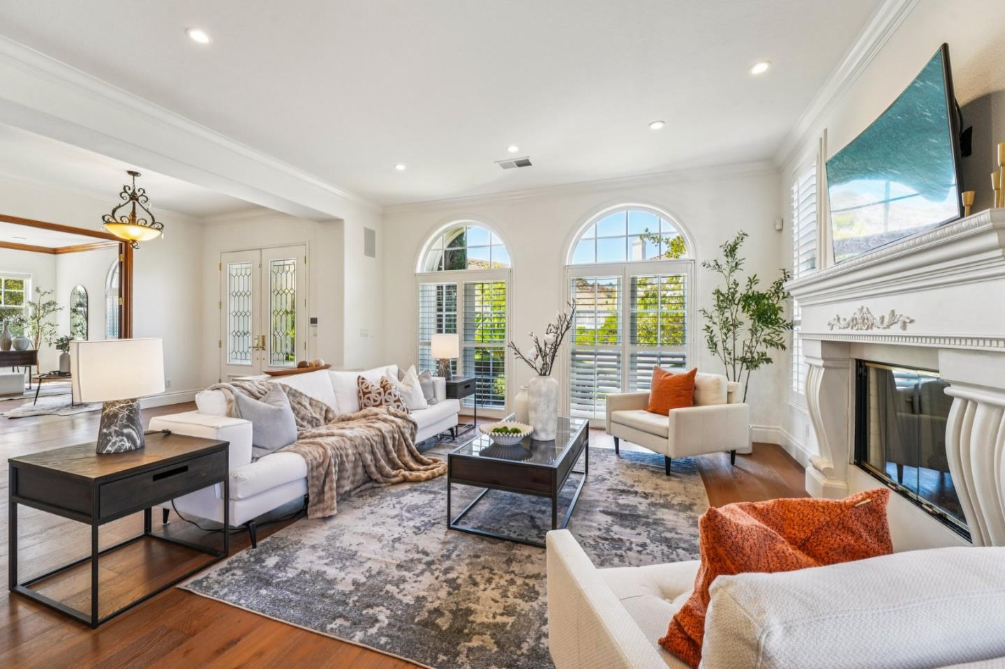 5142 Eastbourne Drive