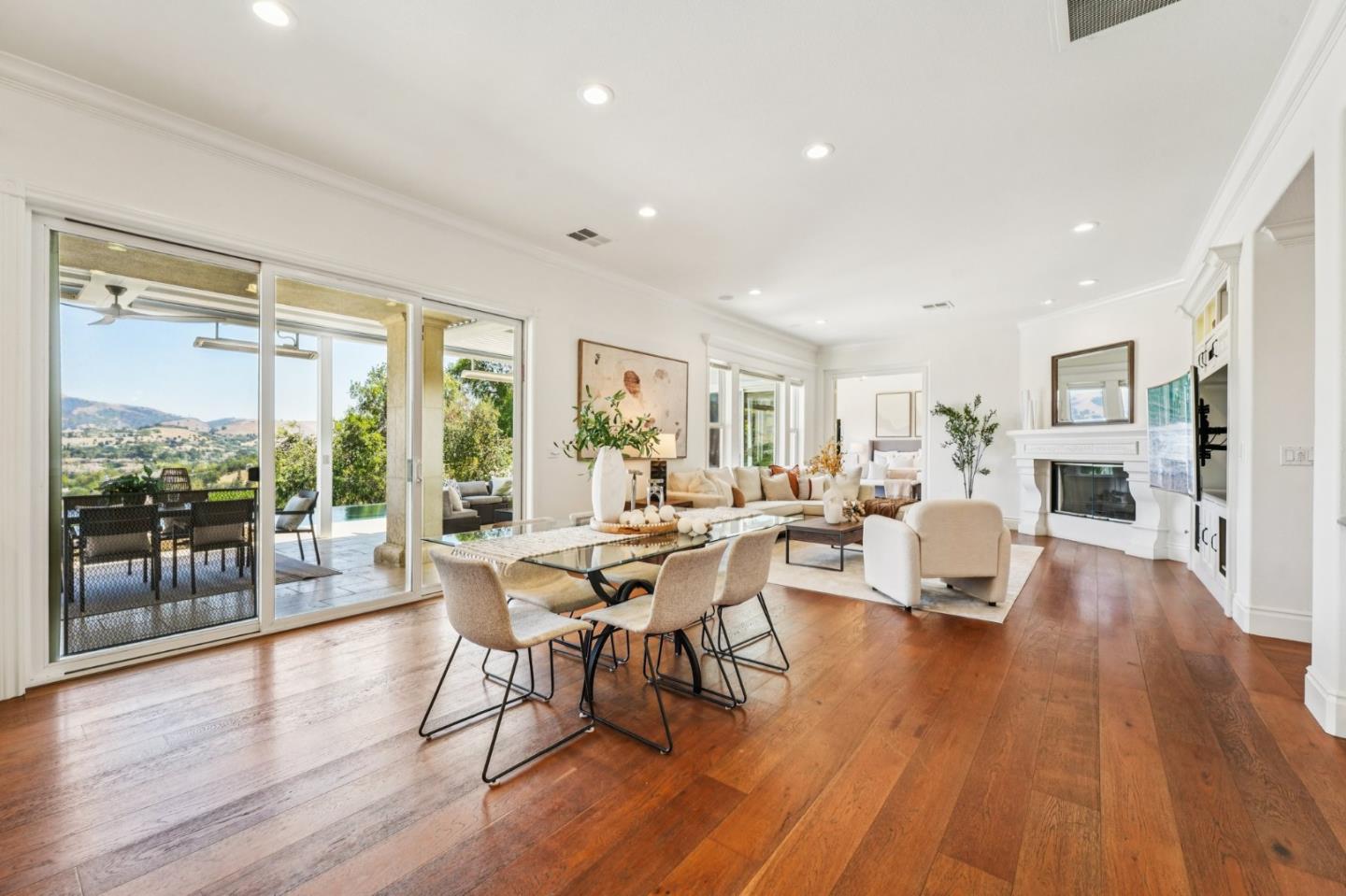 5142 Eastbourne Drive