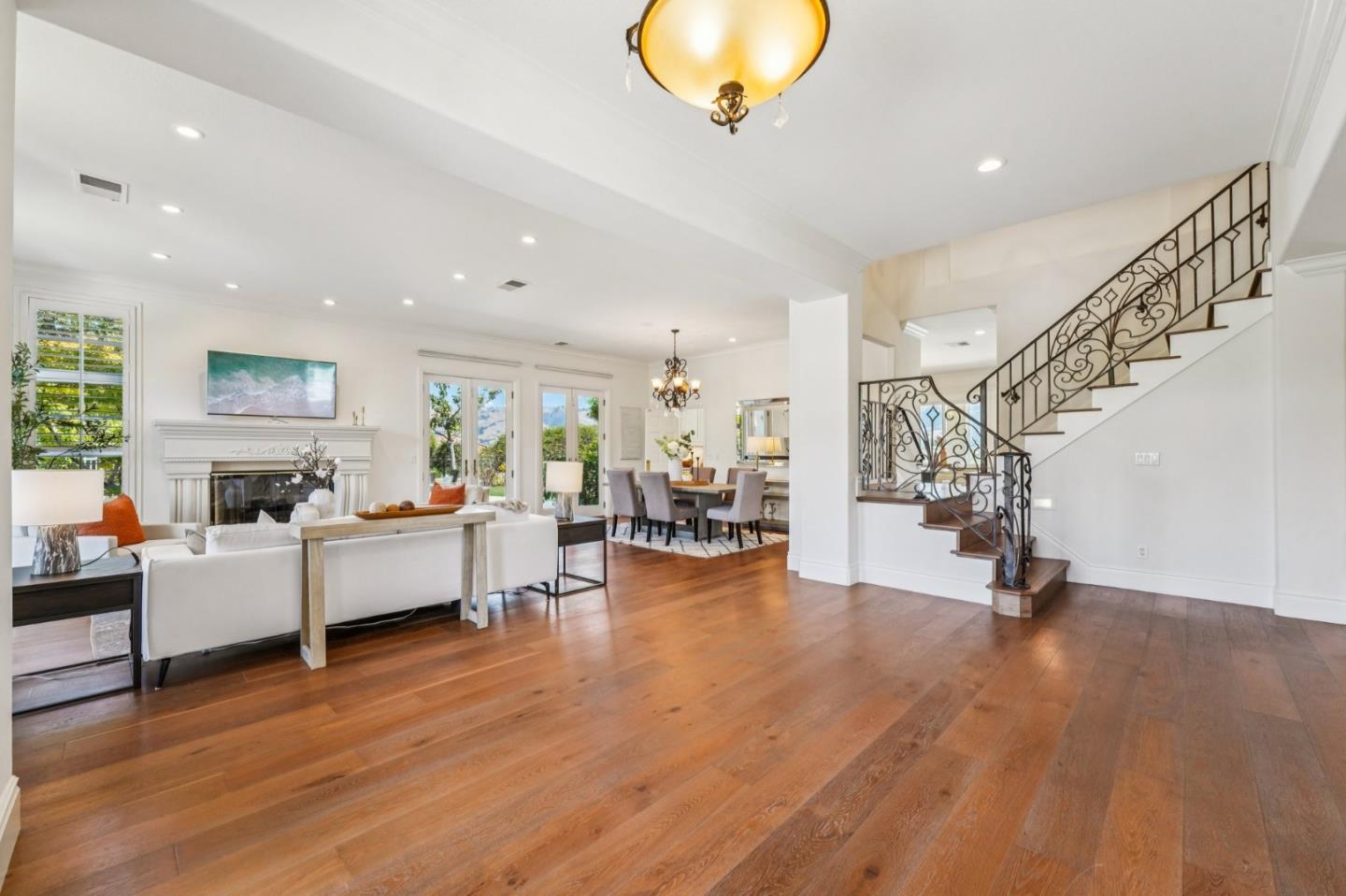 5142 Eastbourne Drive