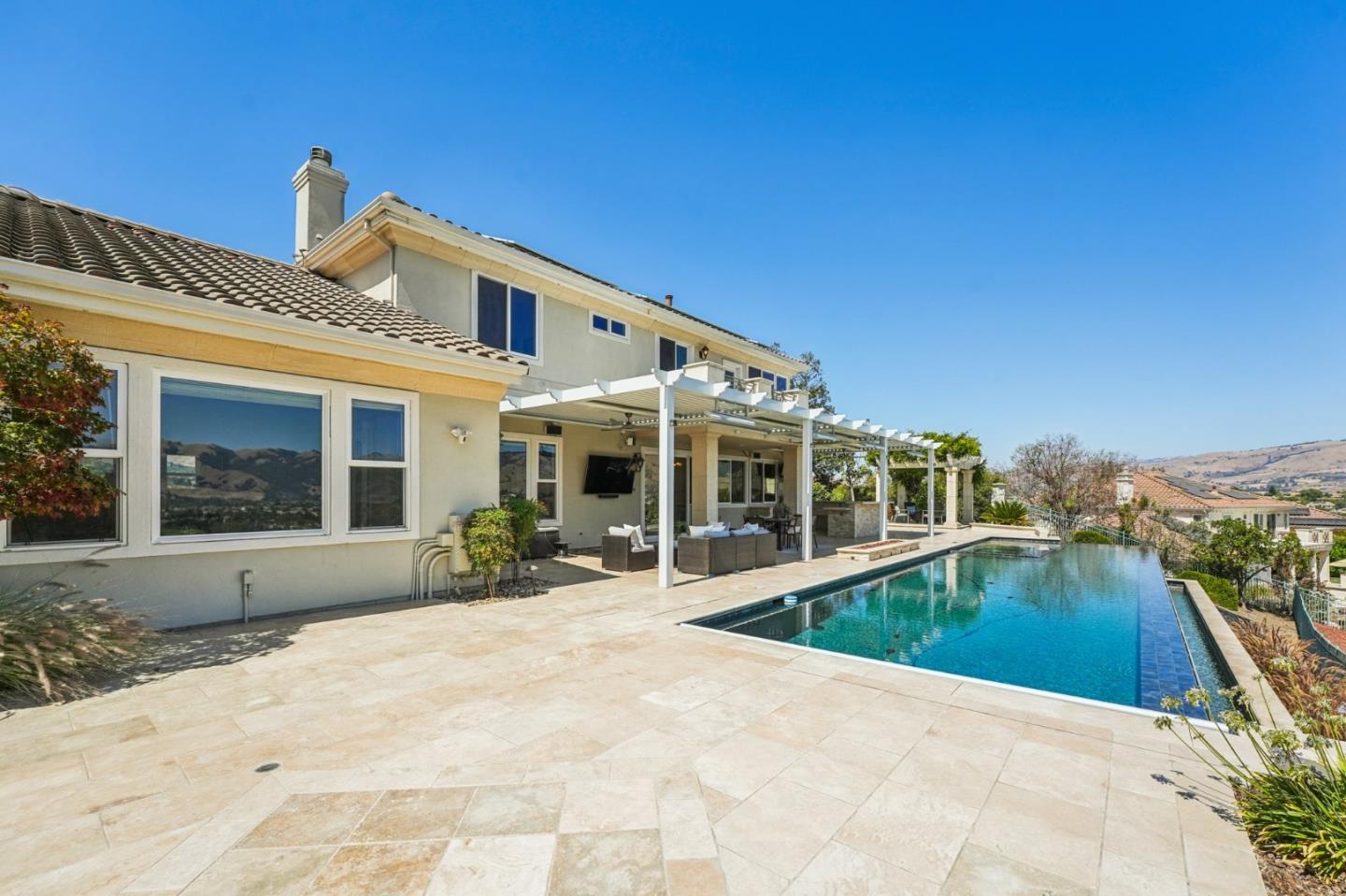 5142 Eastbourne Drive