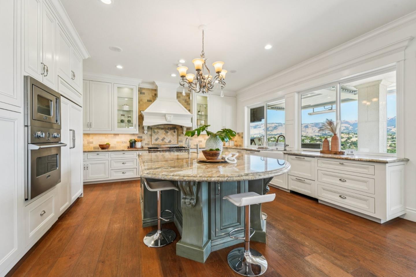 5142 Eastbourne Drive