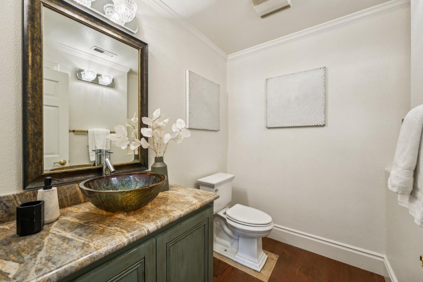 5142 Eastbourne Drive