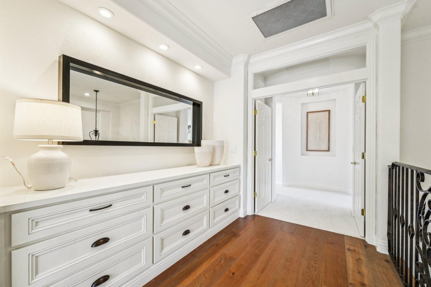 5142 Eastbourne Drive