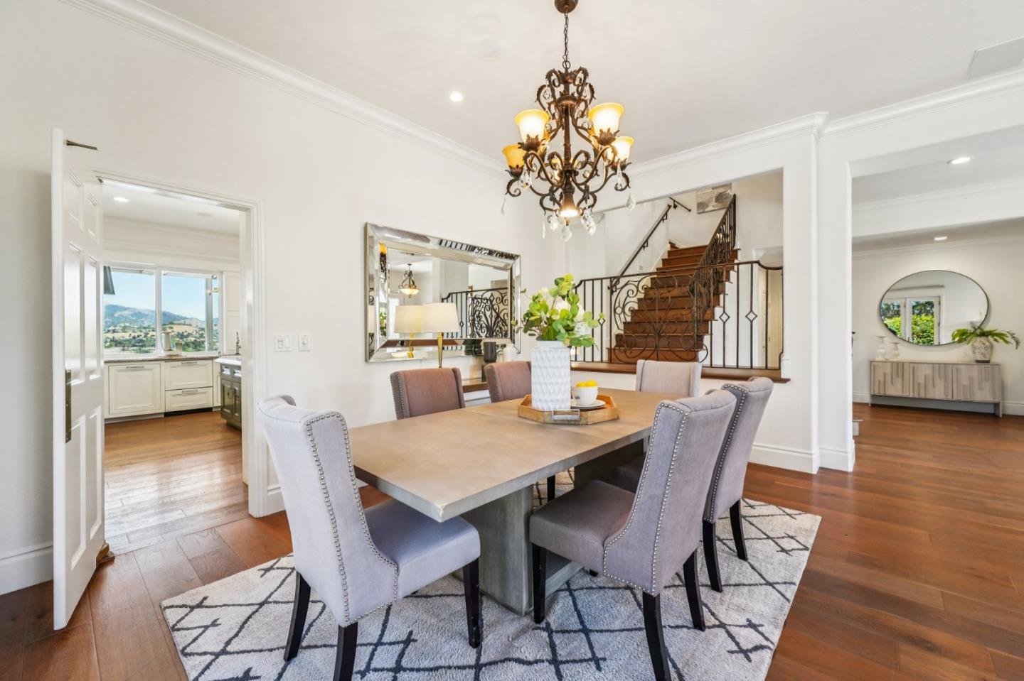 5142 Eastbourne Drive