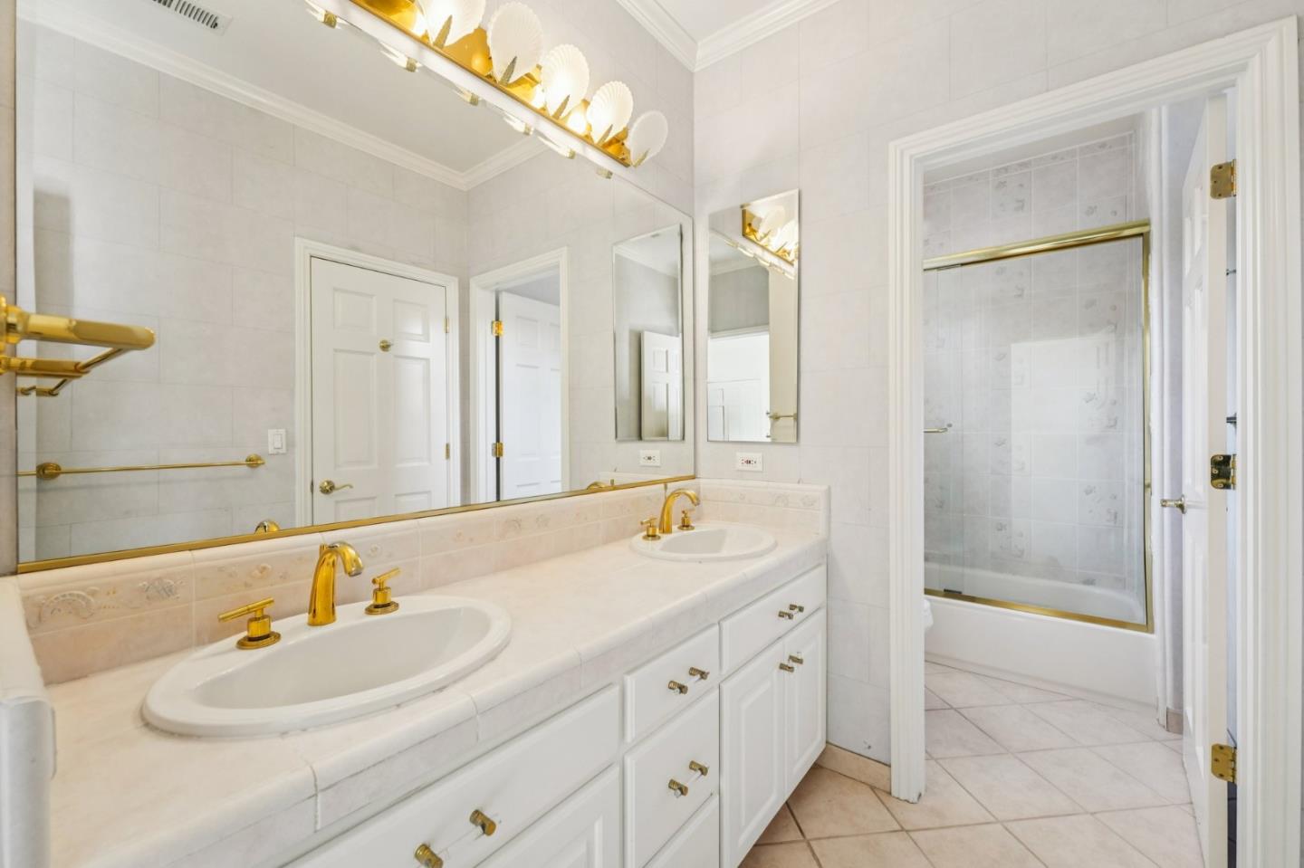 5142 Eastbourne Drive