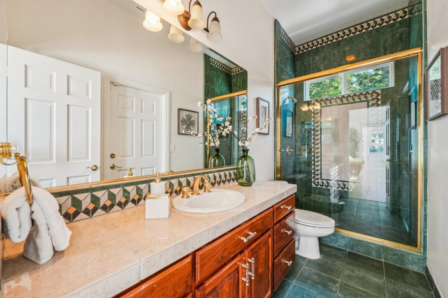 5142 Eastbourne Drive