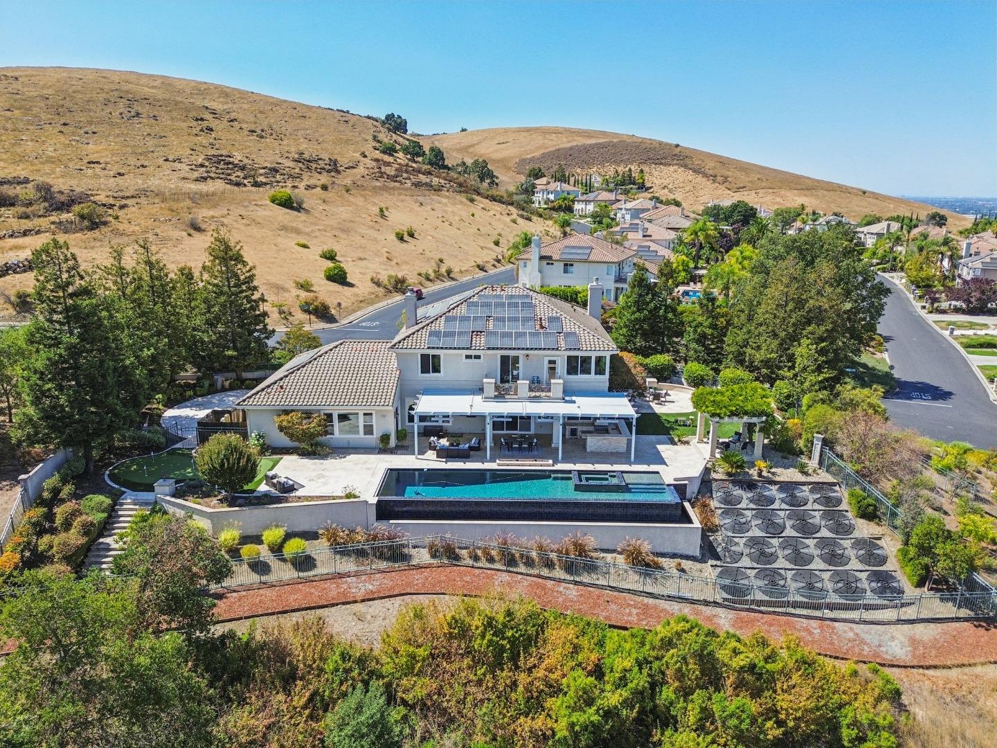 5142 Eastbourne Drive