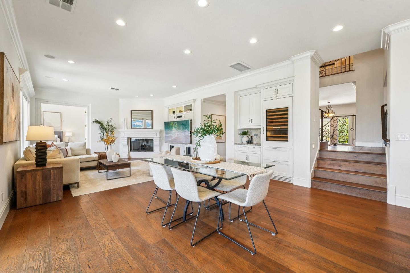 5142 Eastbourne Drive