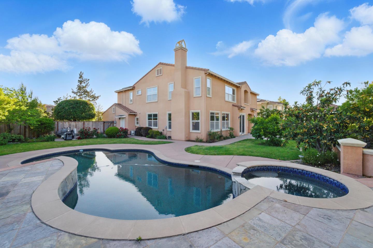 4769 Whitetail Lane