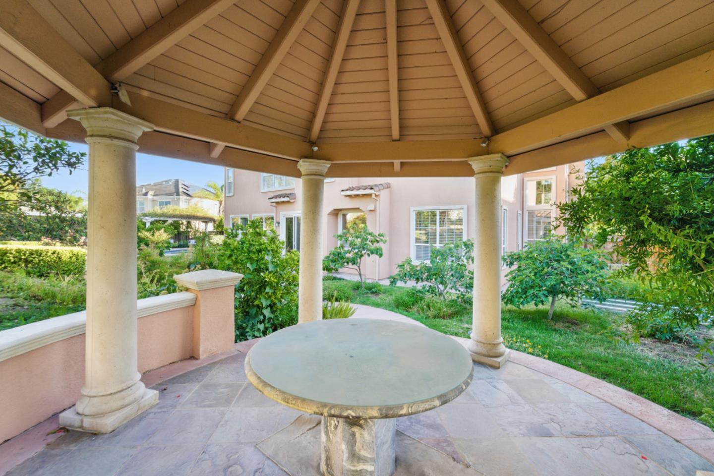 4769 Whitetail Lane