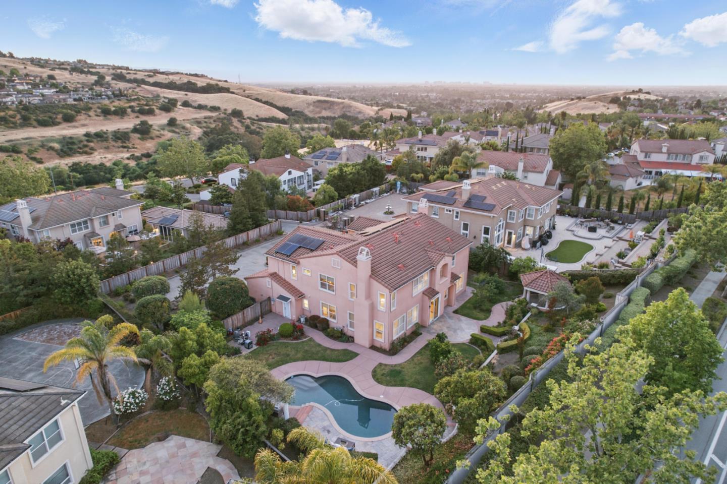 4769 Whitetail Lane