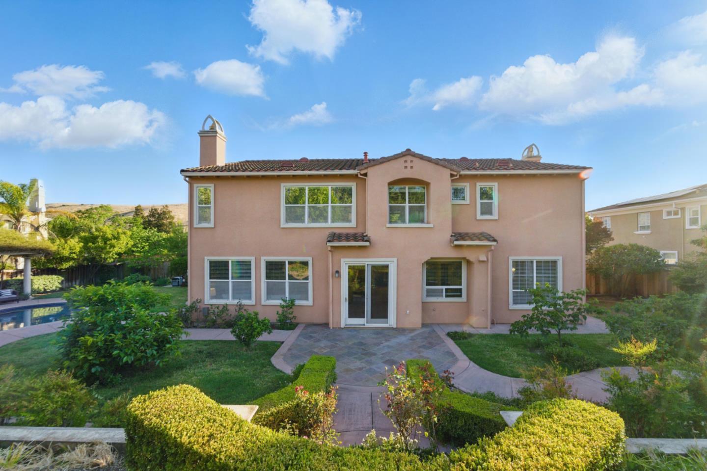 4769 Whitetail Lane