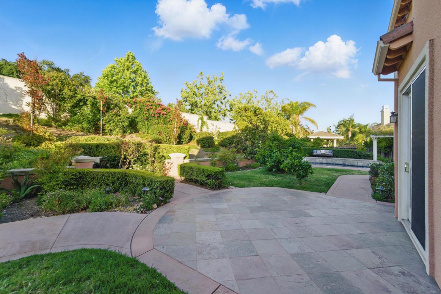 4769 Whitetail Lane