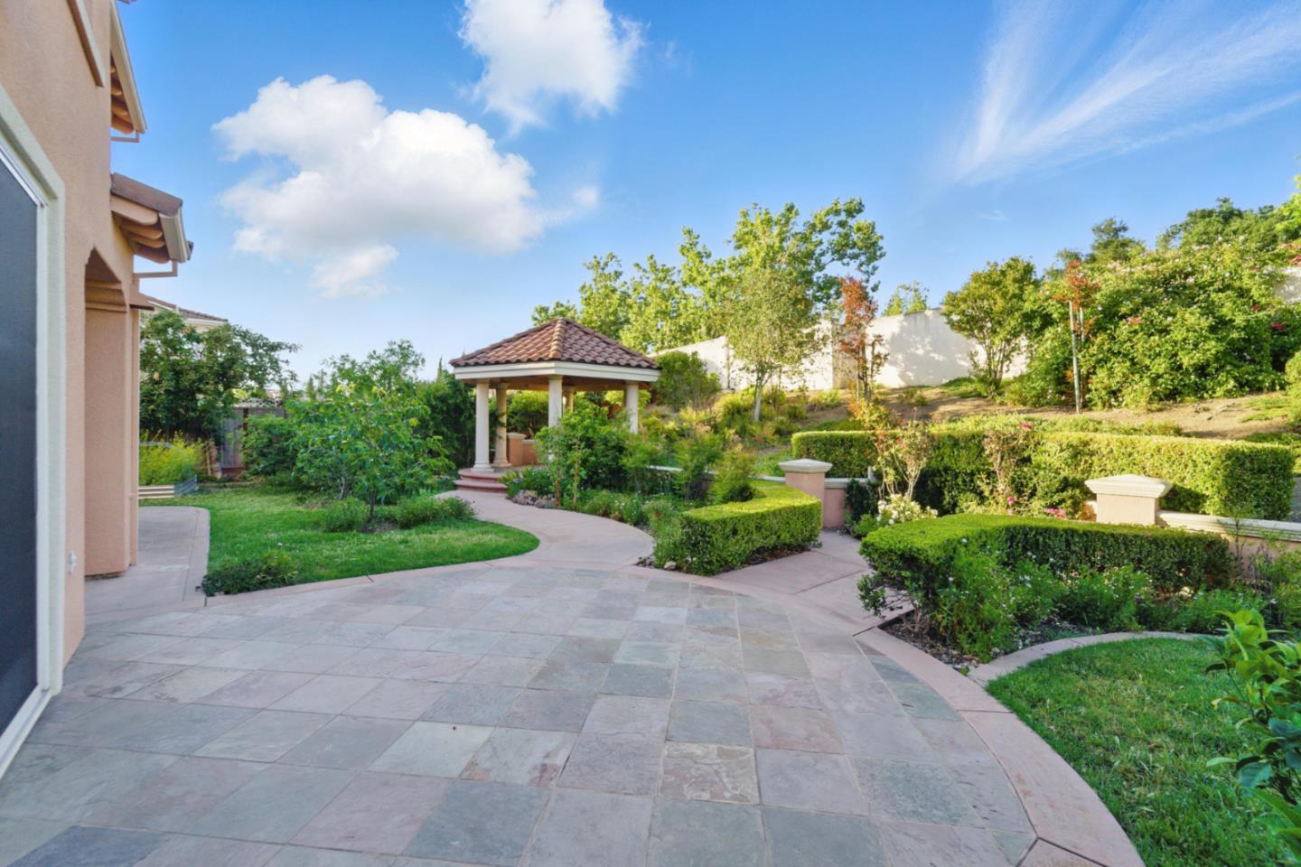 4769 Whitetail Lane