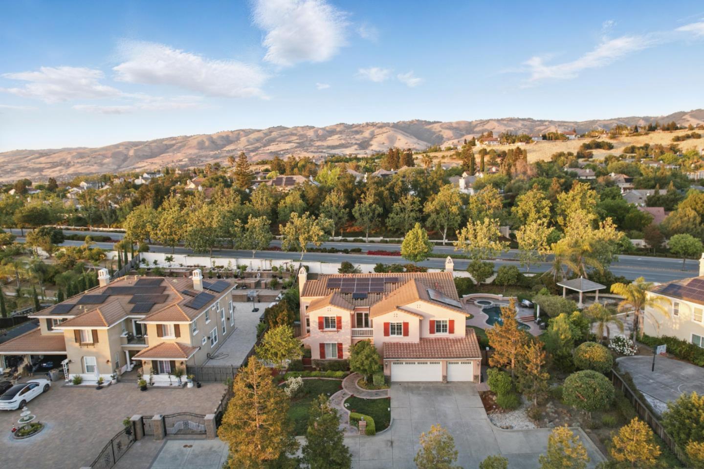 4769 Whitetail Lane