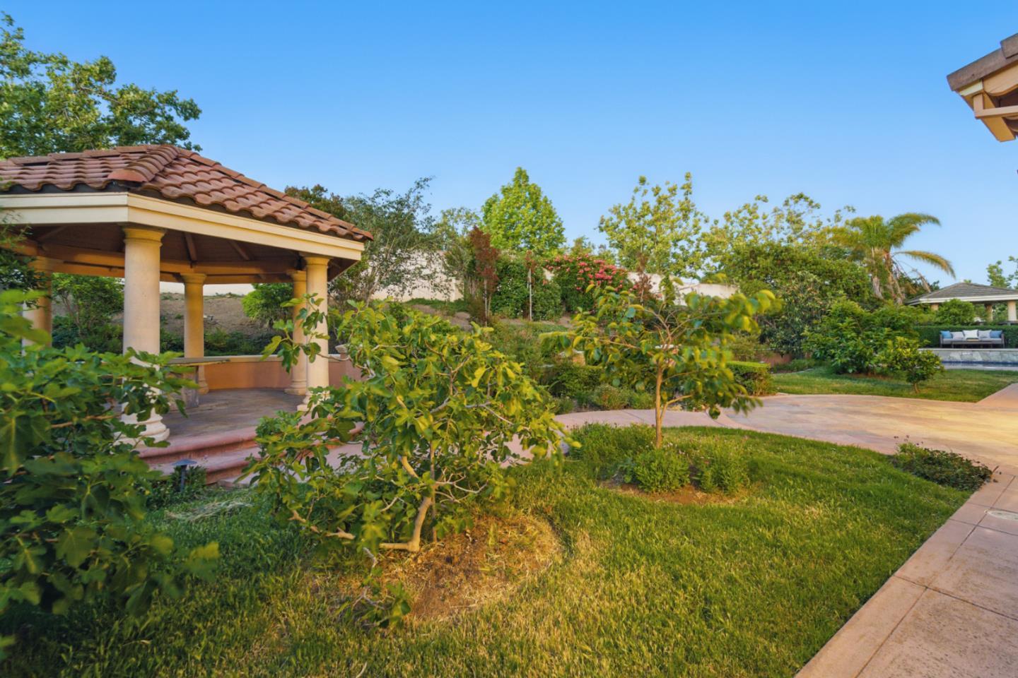 4769 Whitetail Lane