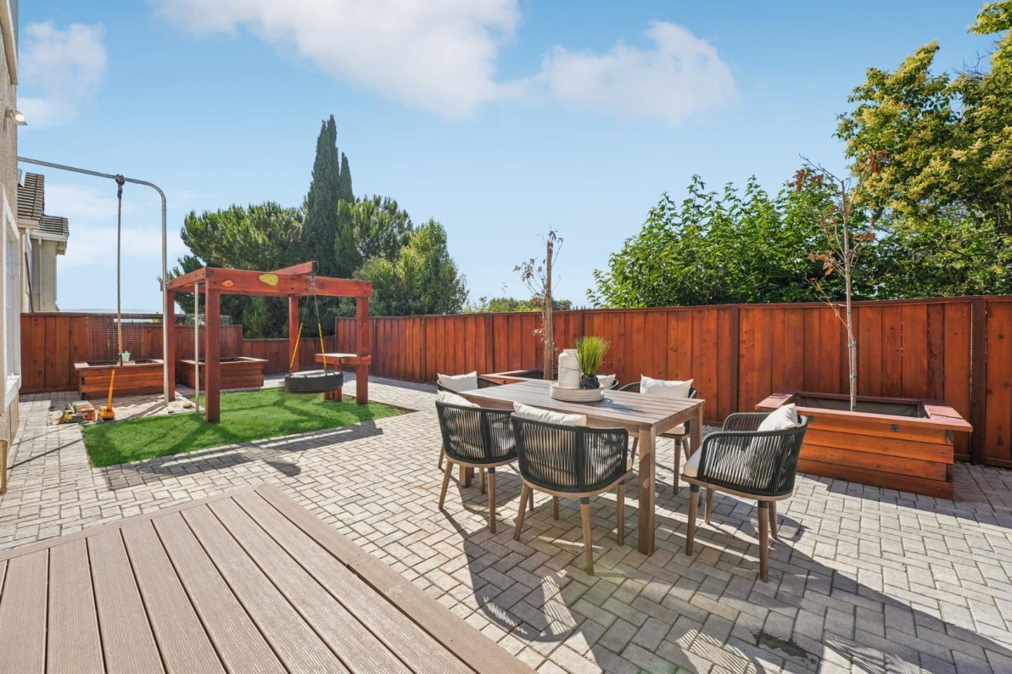 3789 Ashridge Lane