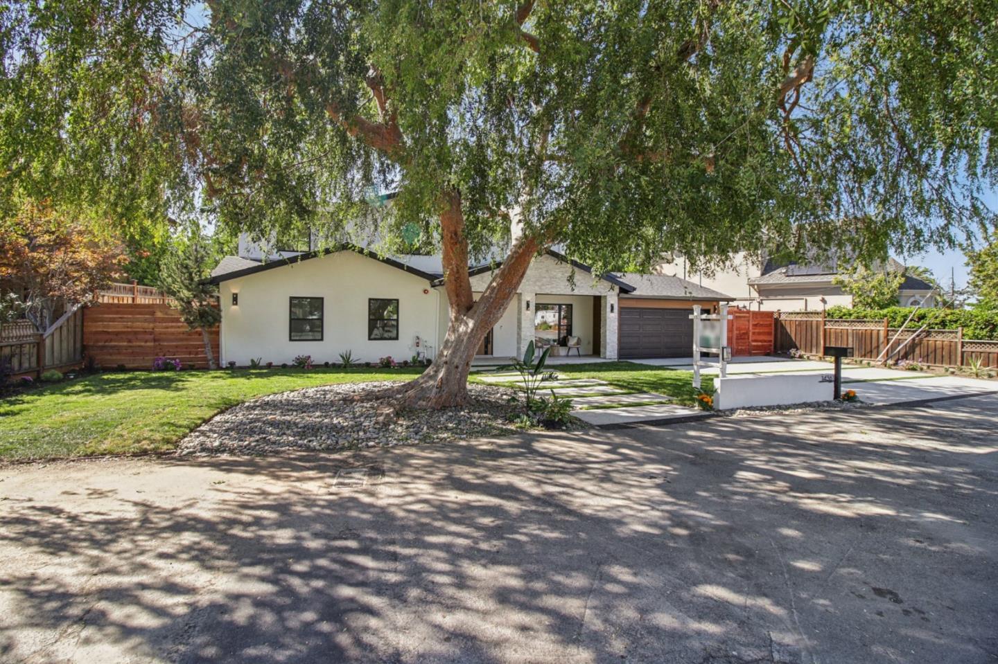 14361 Lenray Lane