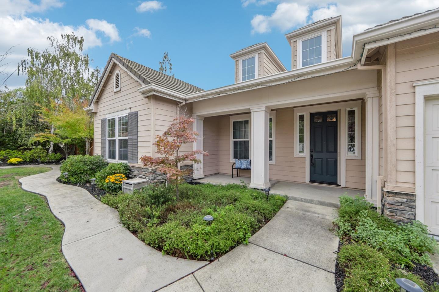 5333 Laurel Canyon Drive