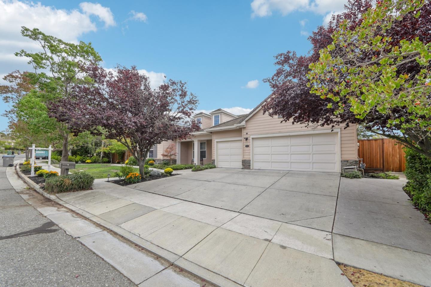 5333 Laurel Canyon Drive