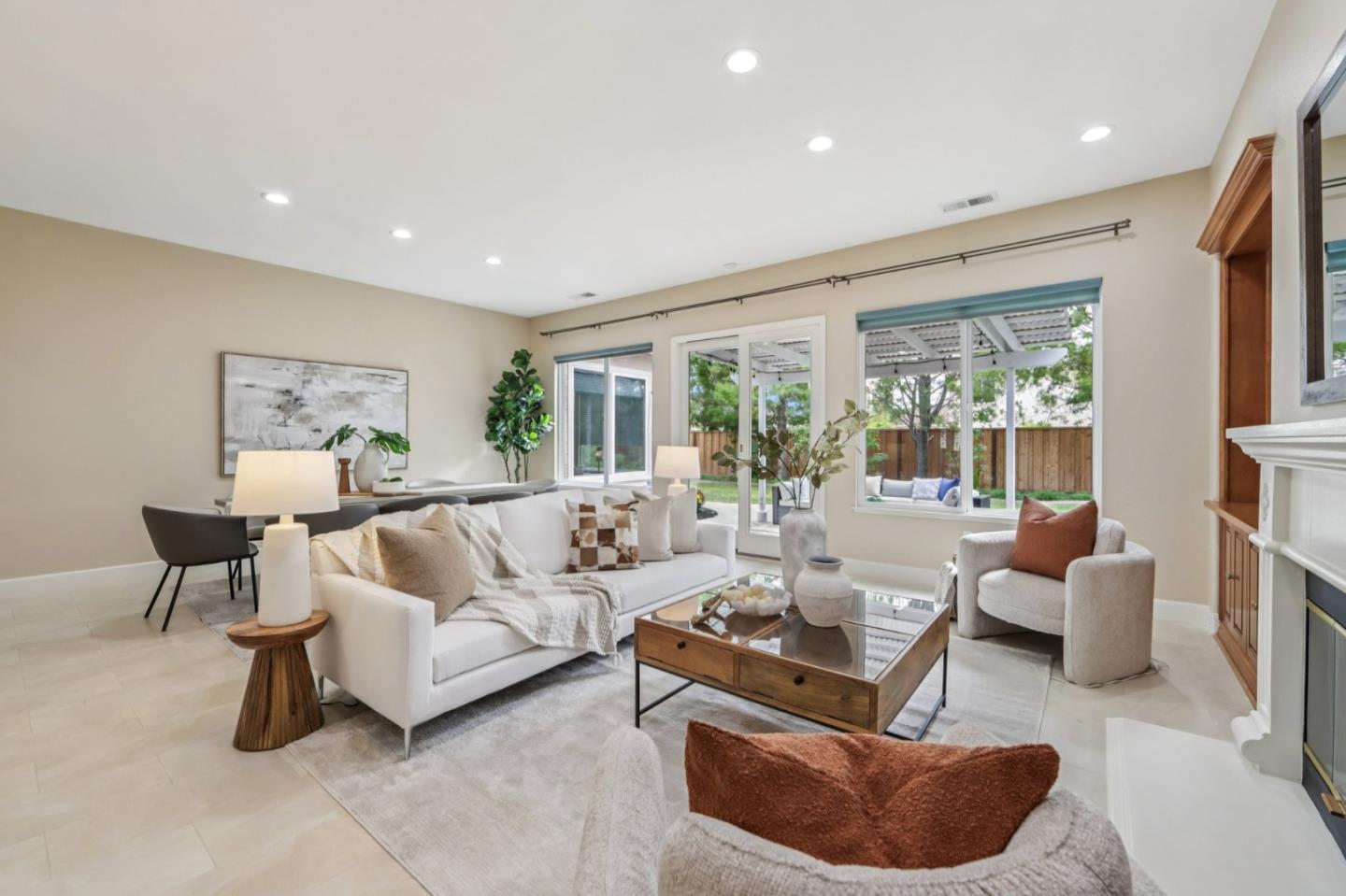 5333 Laurel Canyon Drive