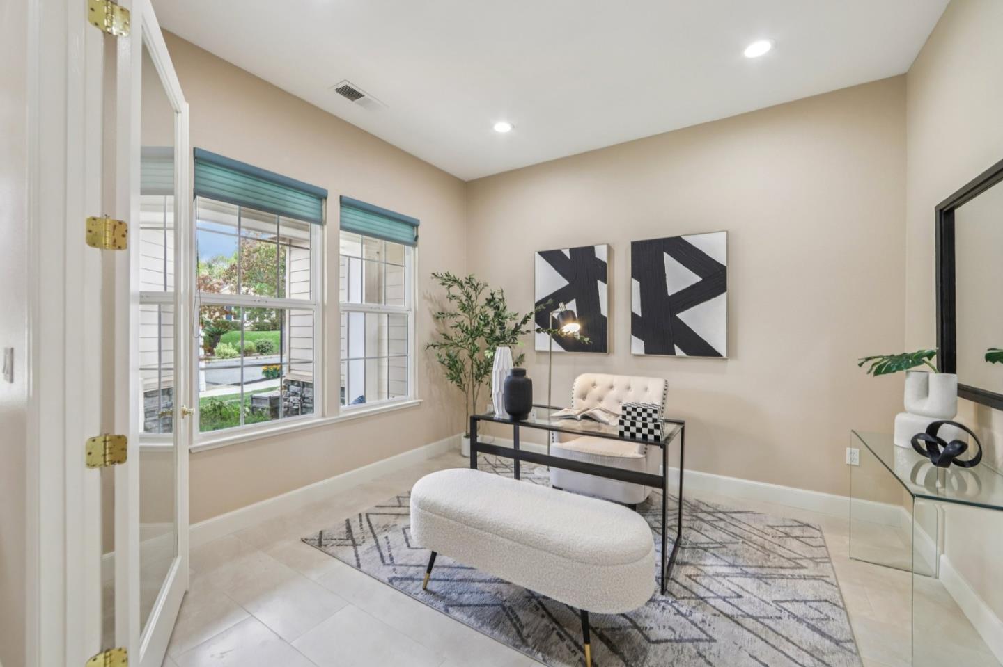 5333 Laurel Canyon Drive