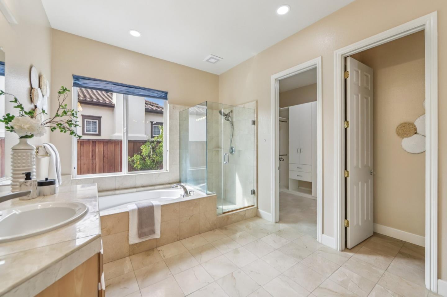 5333 Laurel Canyon Drive